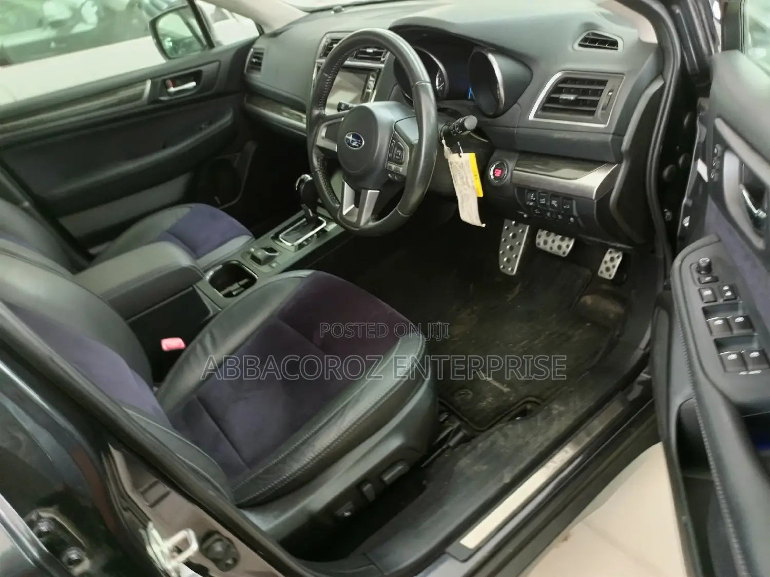 Subaru Outback 2.5i Premium CVT 2012 Black