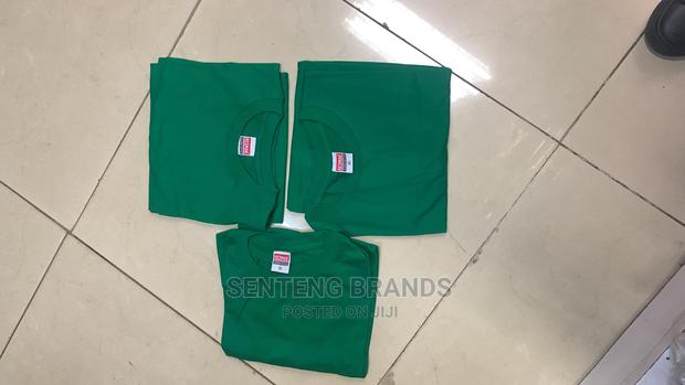 Plain Tshirt - thumbnail 4