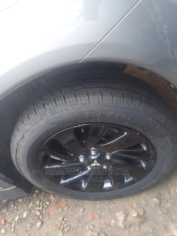 Mitsubishi RVR 2018 Gray - thumbnail 14