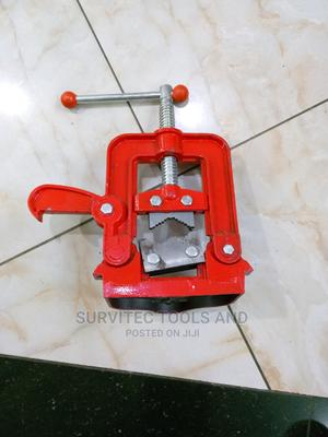 Industrial 2" Pipe Vice - thumbnail 2