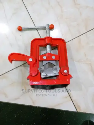 Industrial 2" Pipe Vice