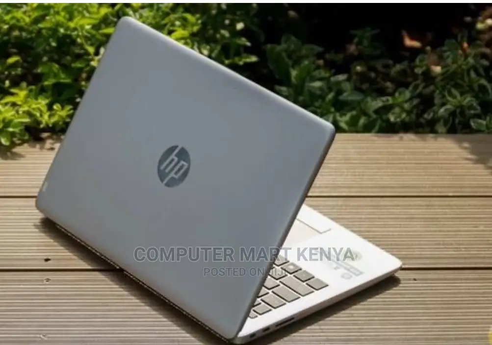New Laptop HP 240 G8 8GB Intel Core I7 SSD 1T