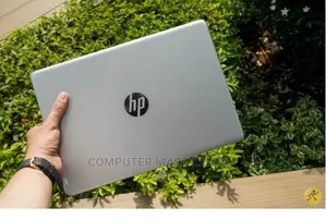 New Laptop HP 240 G8 8GB Intel Core I7 SSD 1T