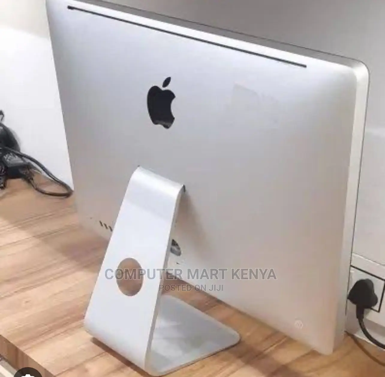 New Desktop Computer Apple iMac 8GB Intel Core I5 SSD 256GB