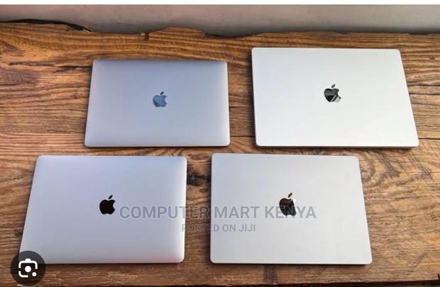 New Laptop Apple MacBook Pro 16GB Apple M2 SSD 1T