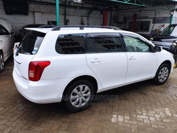 Toyota Corolla Fielder 2012 Pearl - thumbnail 4