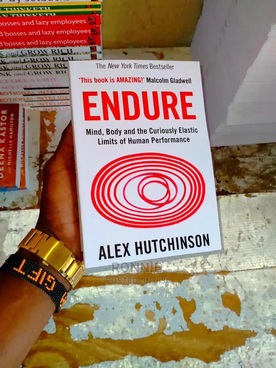 Endure: Mind, Body Curiously Elastic Book by Alex Hutchinson