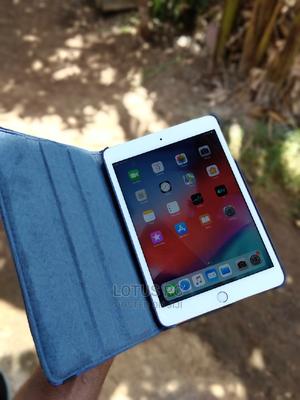 Apple iPad mini 3 16 GB Yellow - main view