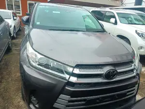 Toyota Kluger 2016 Gray