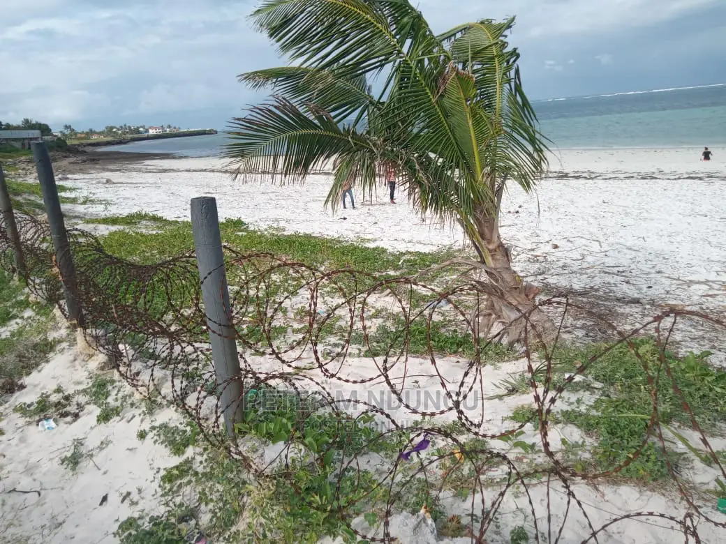 Nyali Sandy Beach , 5 Acres