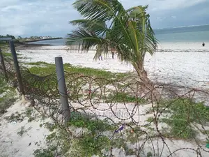 Nyali Sandy Beach , 5 Acres
