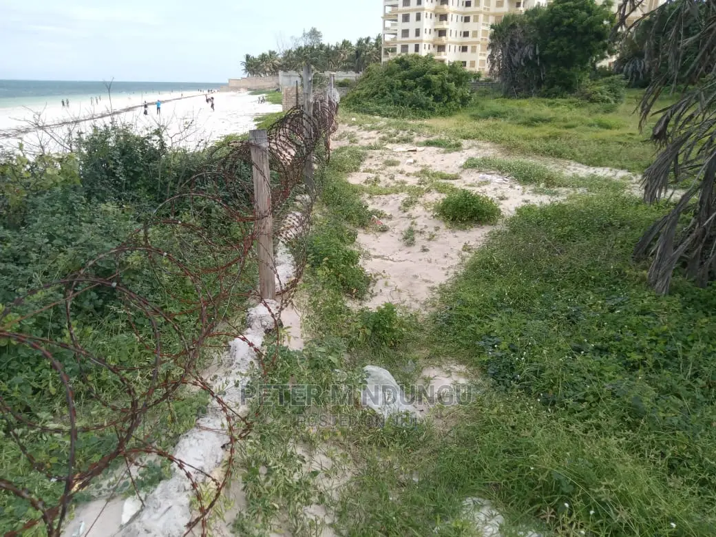 Nyali Sandy Beach , 5 Acres