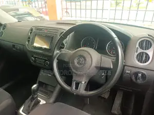 Volkswagen Tiguan 2.0T S AWD 4MOTION 2017 Black