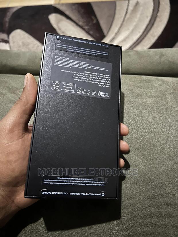 New Samsung Galaxy S23 Ultra 256 GB Black - thumbnail 2