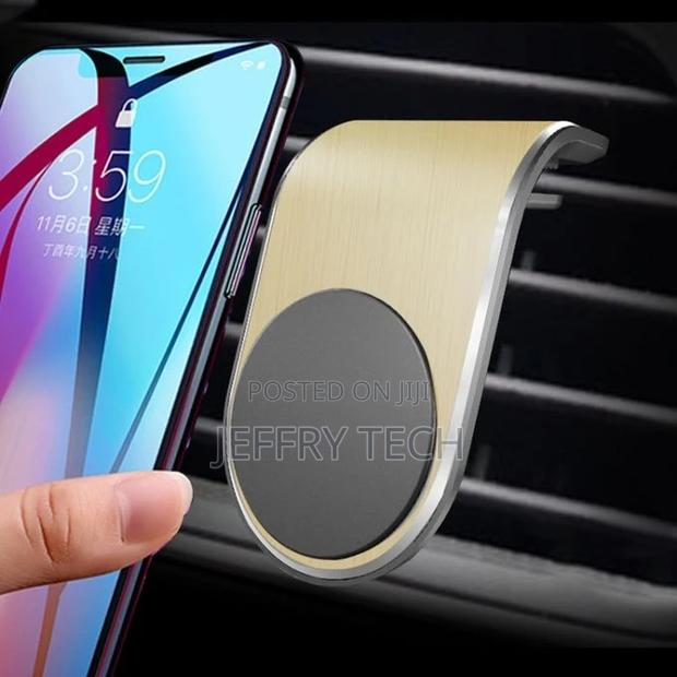 Car Metal Magnetic Air Outlet Mobile Phone Holder Bracket - main view