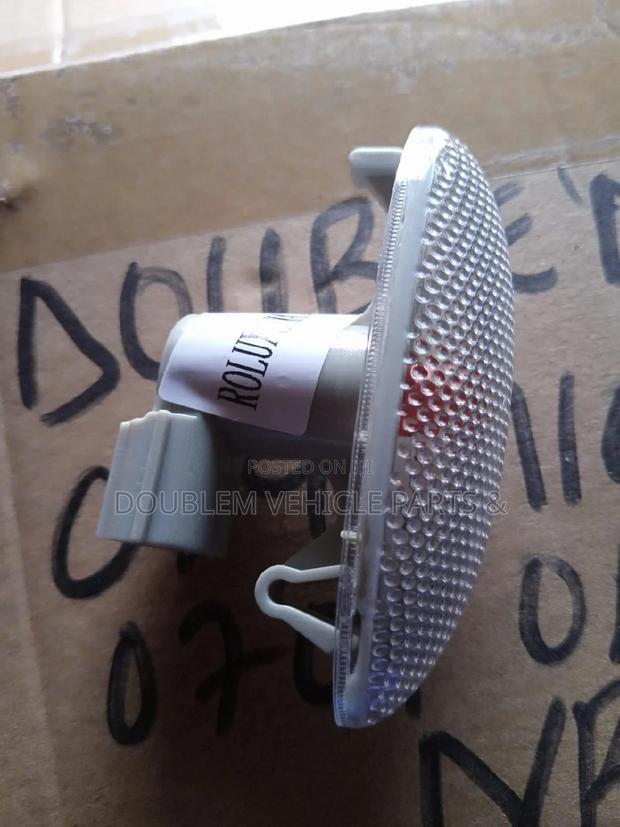 Side/Indicator/Wing Lamp Vitz Universal Assorted Vehicles - main view