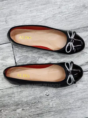 Ladies Flat Shoes