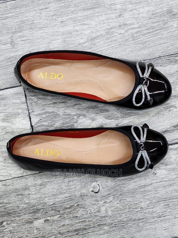 Ladies Flat Shoes - thumbnail 2