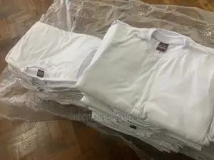 White Plain Cotton Tshirts in Large Supplies