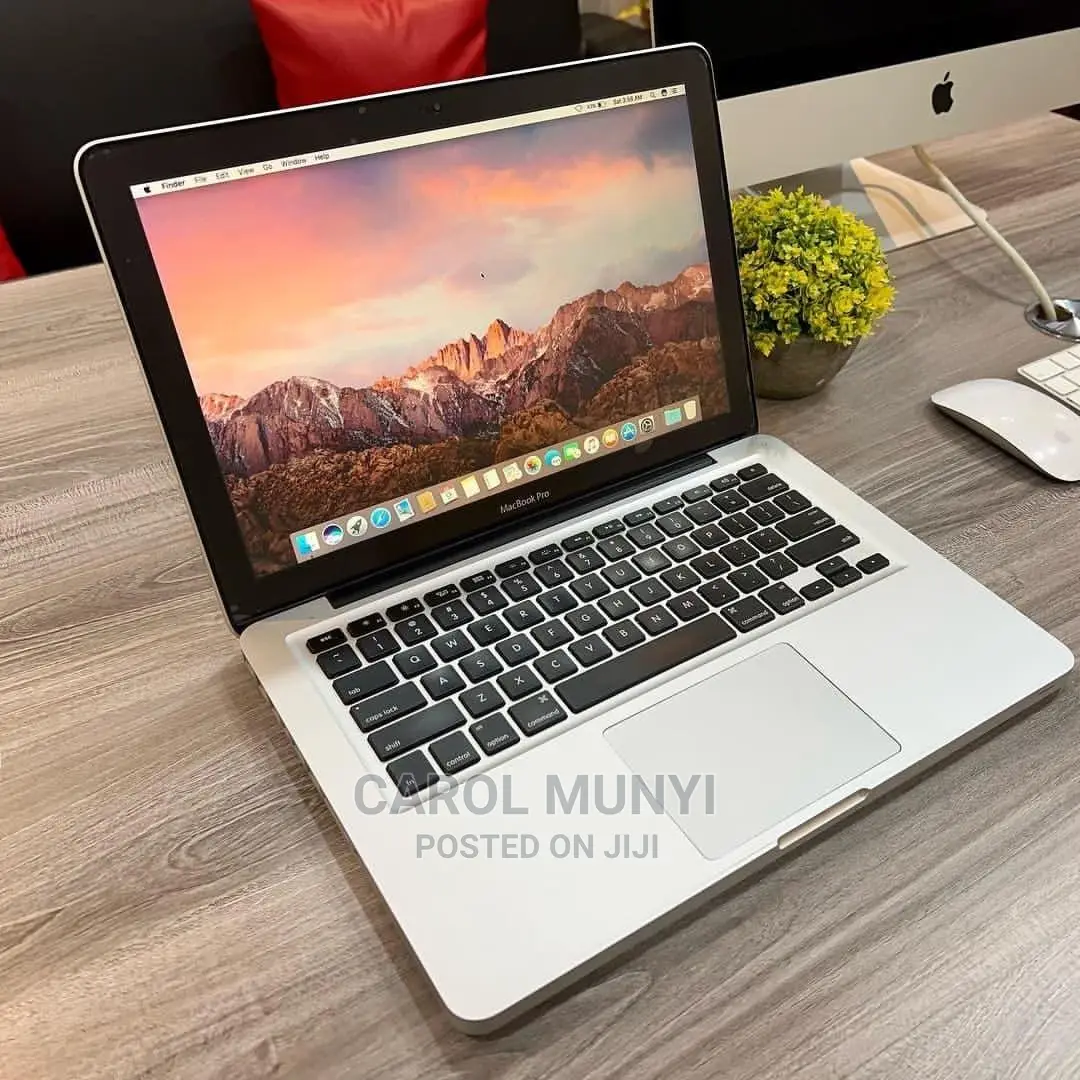 Laptop Apple MacBook 2012 4GB Intel Core I5 HDD 500GB