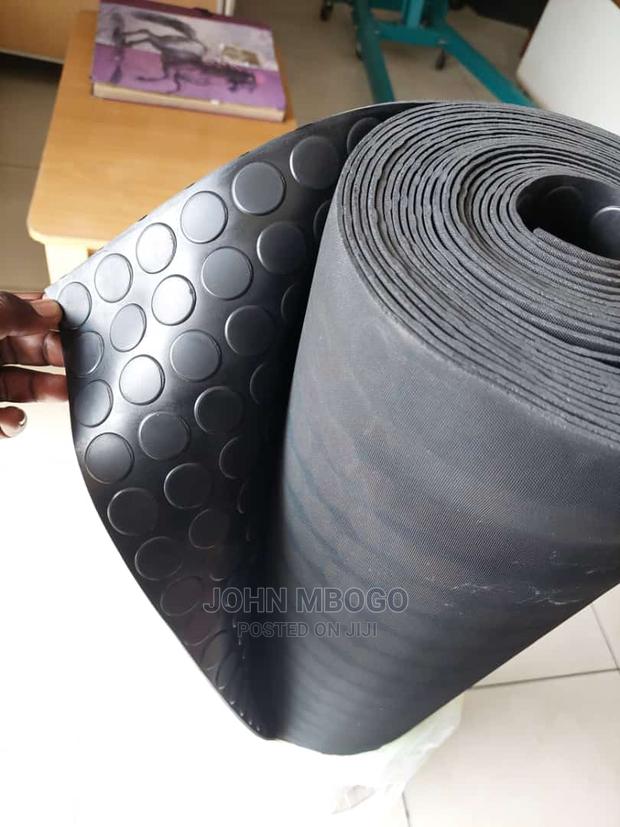 Round Studded Rubber Mat. Coin Rubber Mat - main view