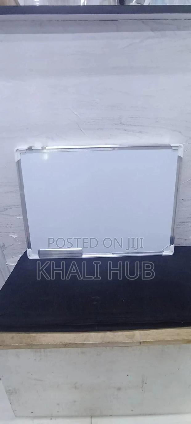 Whiteboard 2ft by 1.5ft - main view