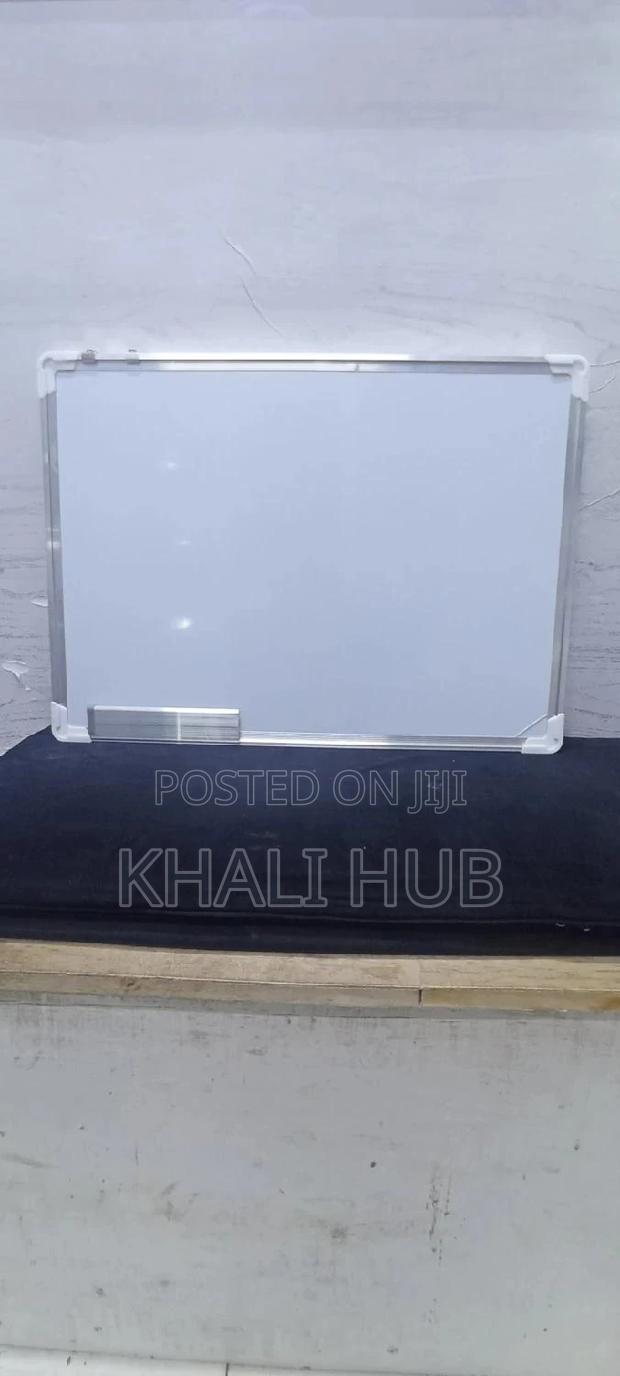 Whiteboard White Board 2ft by 1.5