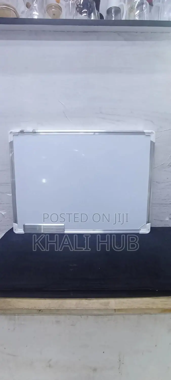 Whiteboard White Board Whiteboard 2ft by 1.5ft