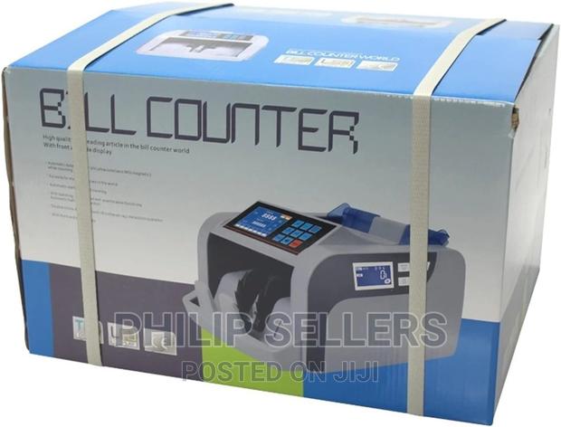 Money Counting Machine Works With Multiple Currencies