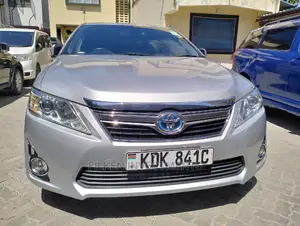 Toyota Camry 2016 Silver