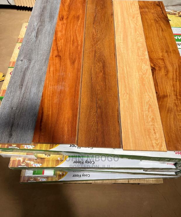 Laminate Flooring Supplier
