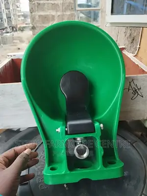 Automatic Cow Drinking Green Bowls ,