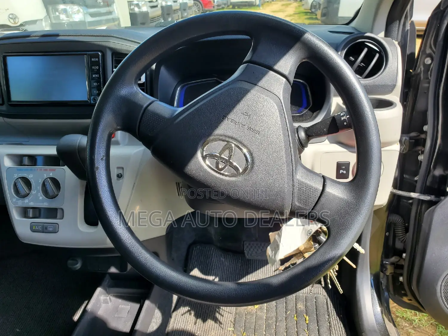 Toyota Pixis Epoch 2018 Black