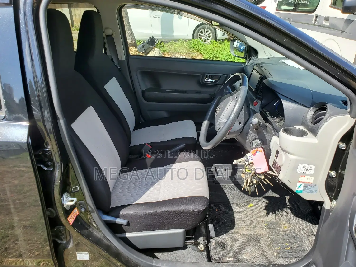 Toyota Pixis Epoch 2018 Black