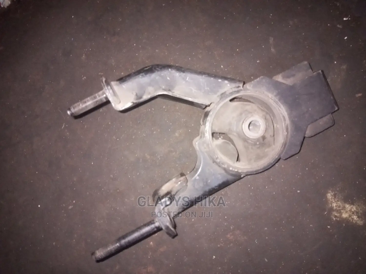 Ex Japan Engine Mouting for Voxy on Sale