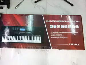 Keyboard PSR 483