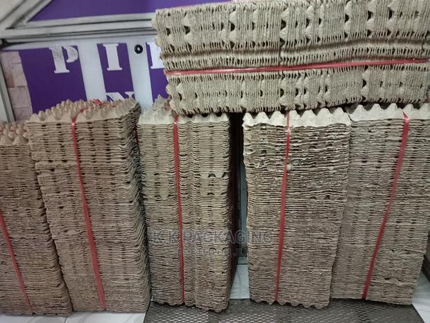 100pcs at 1500 Manilla Egg Trays - main view