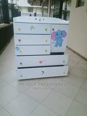 MDF Chest of Drawers 4 by 4 Fitts