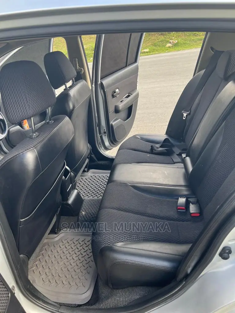 Nissan Tiida 1.5L 16V 2012 Silver