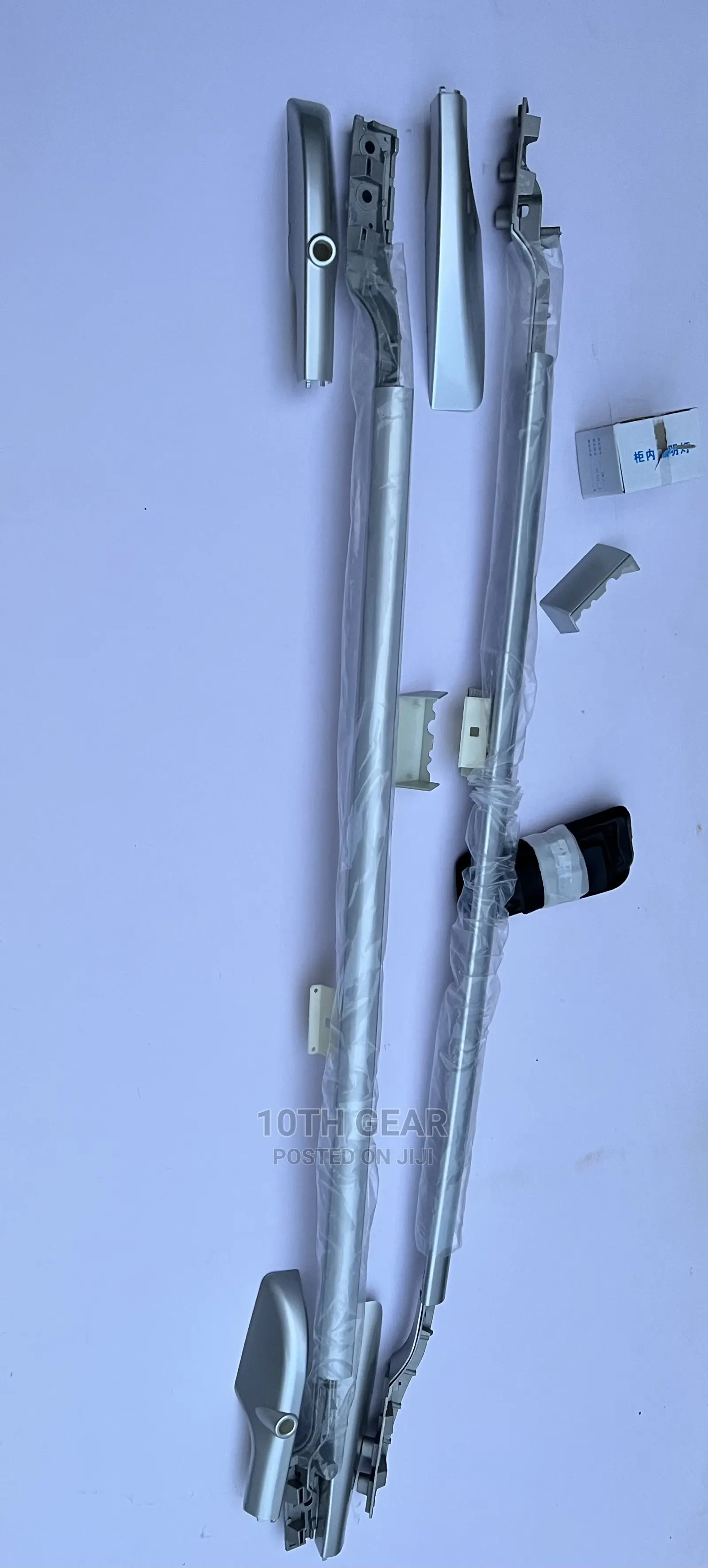 Landcruiser 200 Series Roof Rails Silver V8 Silver Original