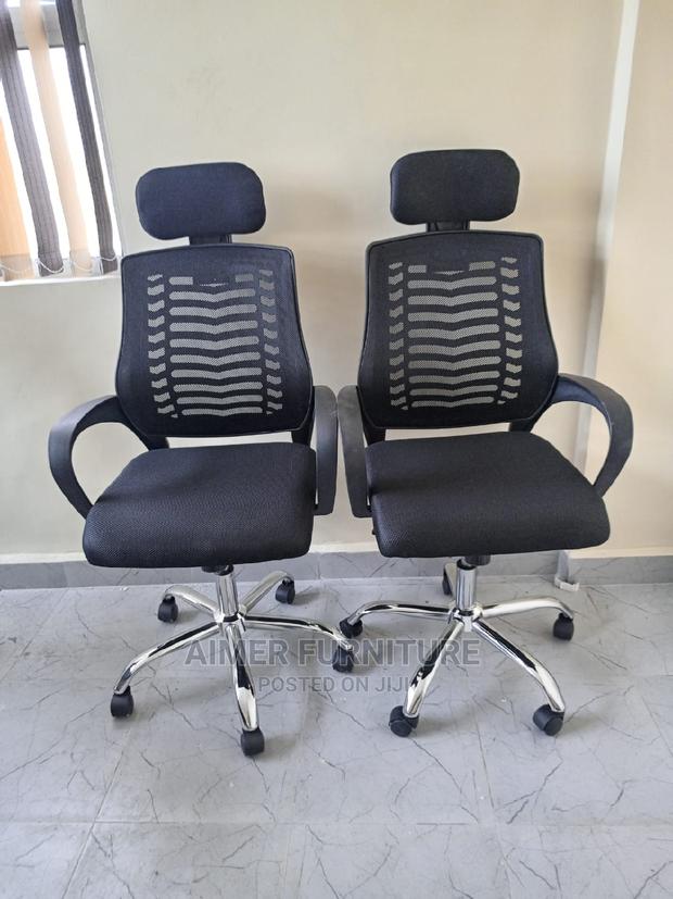 Headrest Office Desk - main view