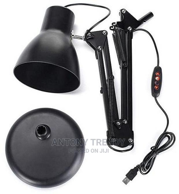Metal Swing Arm Lamp With CFL Bulb