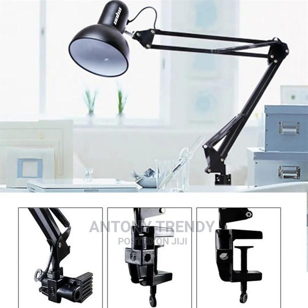 Swing Arm Lamp With CFL Bulb and Clamp