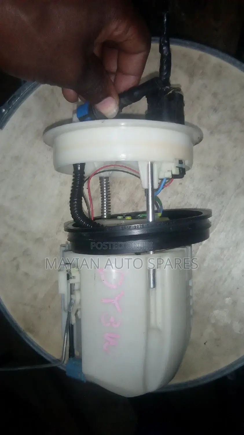 Pump Demio 2005
