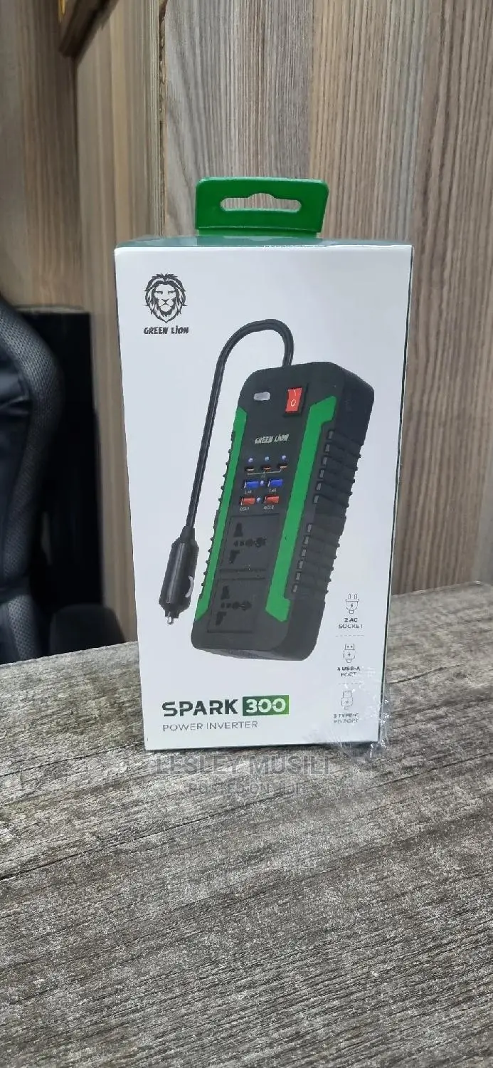 Green Lion Spark 300 Power Inverter