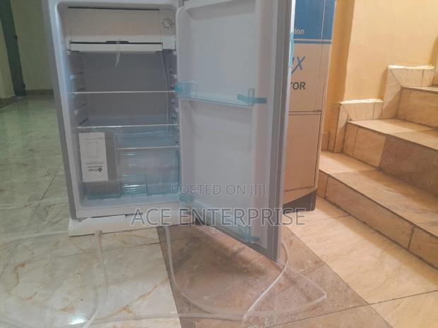 Nunix Mini Fridge 90litres - main view