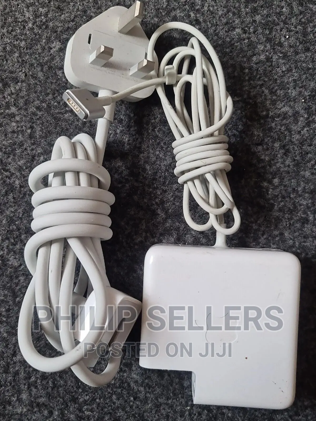 Genuine Apple Macbook Charger, Magsafe 2. 85w for Pro Retina