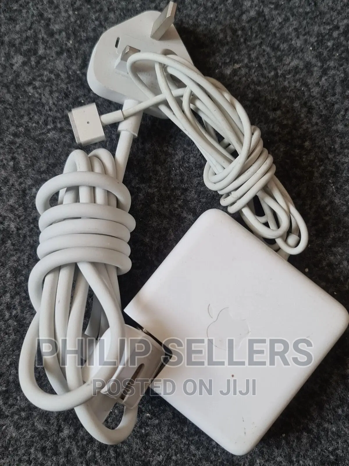 Genuine Apple Macbook Charger, Magsafe 2. 85w for Pro Retina