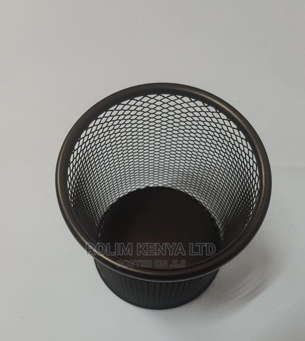 Round Metal Pen Stand for Office Use - main view