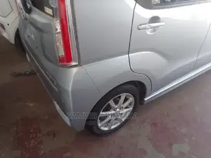 Daihatsu Move 2016 Silver